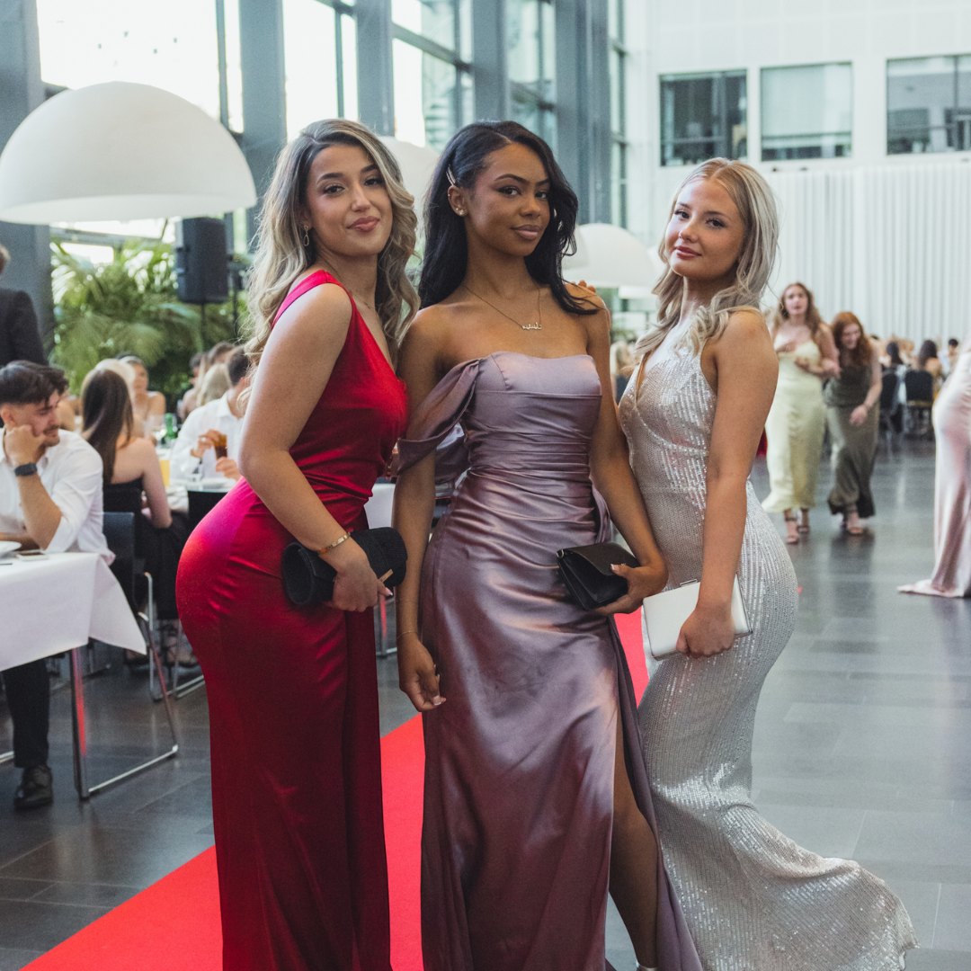 STUDENTBAL